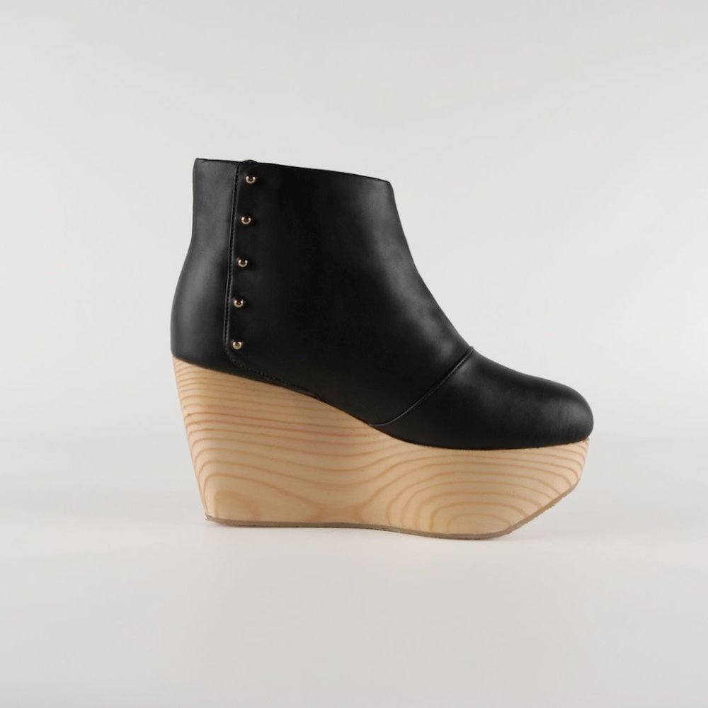 Sydney Brown Platform Boot